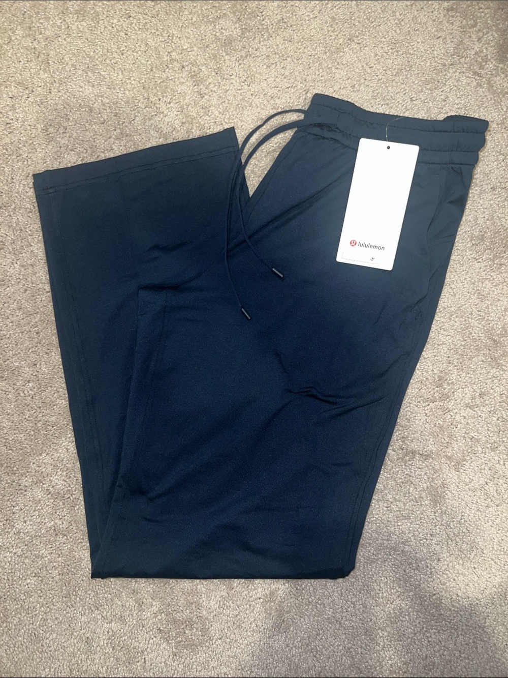 Lululemon soft Jersey straight leg mid rise pants (women’s)